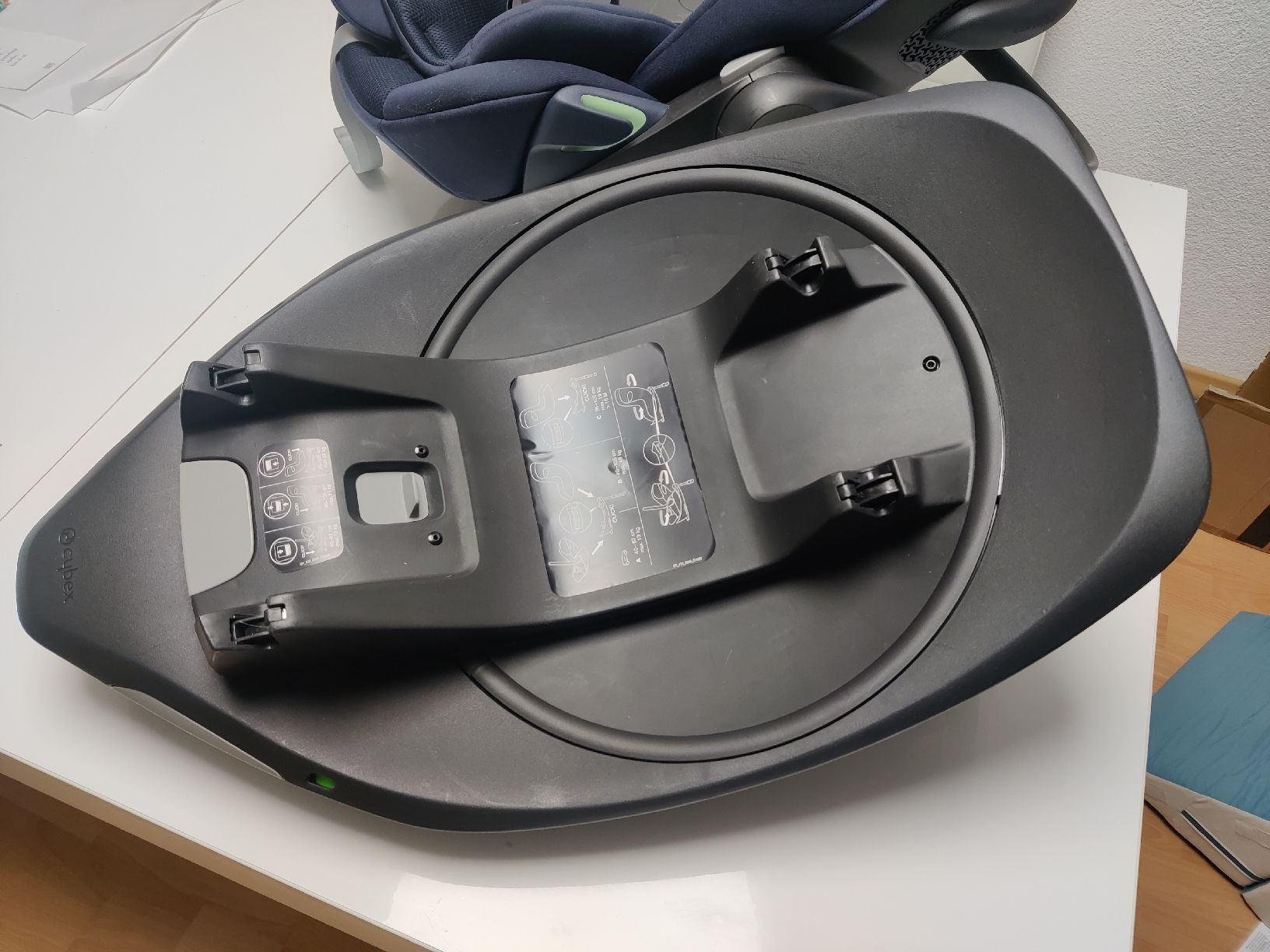 Cybex Seggiolini per auto: Babyschale Cybex Cloud G mit Basis – Usato da Winterthur venduto da bkerec 5