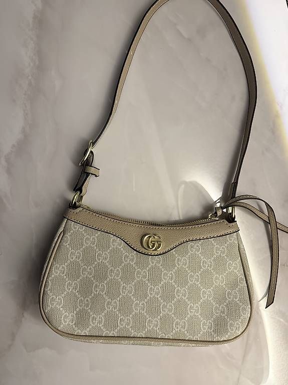 Borse da donna:  tasche beige – Usato da Bülach venduto da ade_h776