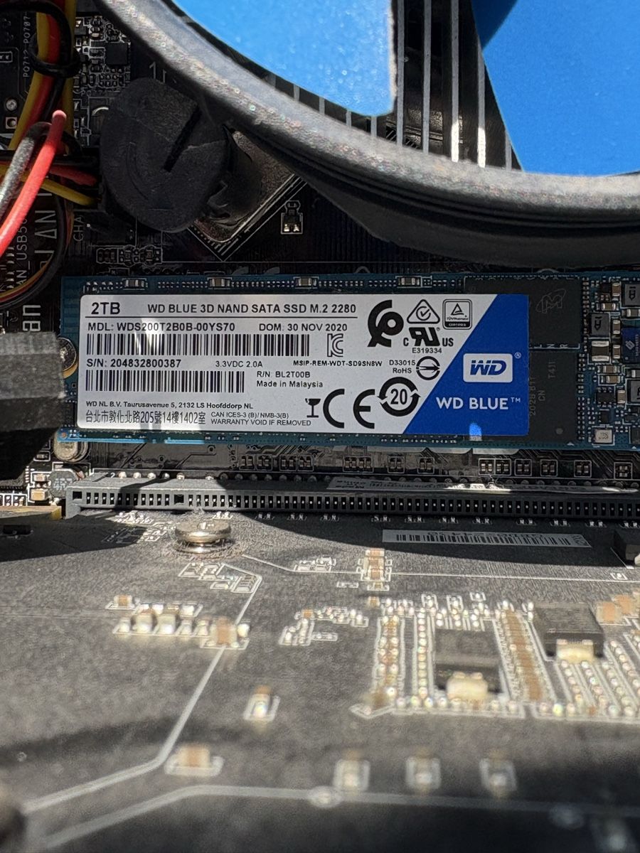Asus PC: Gaming PC mit 2TB SSD. – Usato da Rickenbach LU venduto da lino_huber 7