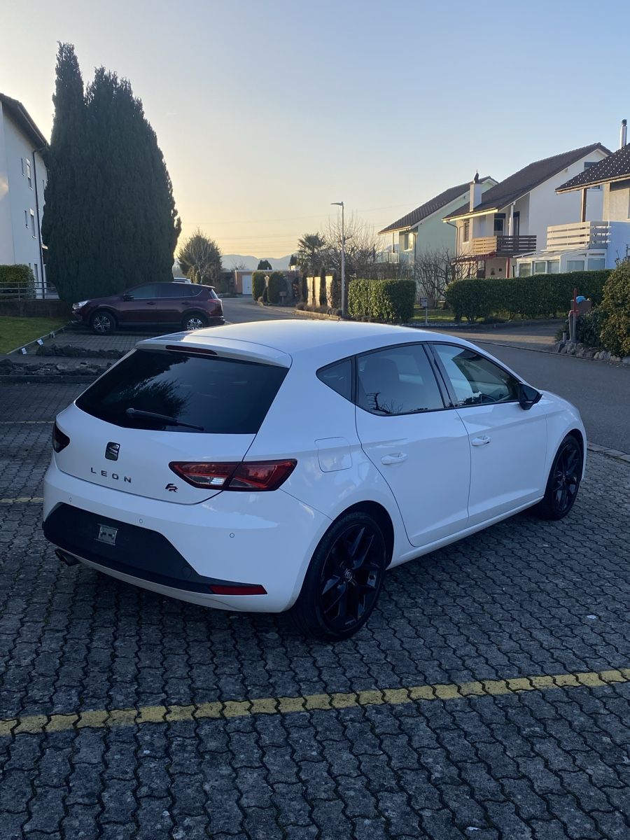 Seat Automobili: Seat Leon 1.4 TSI FR – Usato da Niederlenz venduto da rog_btv7 3