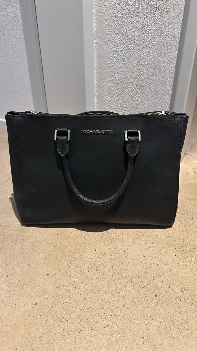 Michael Kors Borse da donna: Michael Kors Shopper Schwarz Top Zustand Schnäppchen – Usato da Oberentfelden venduto da Tiffany_Design 1