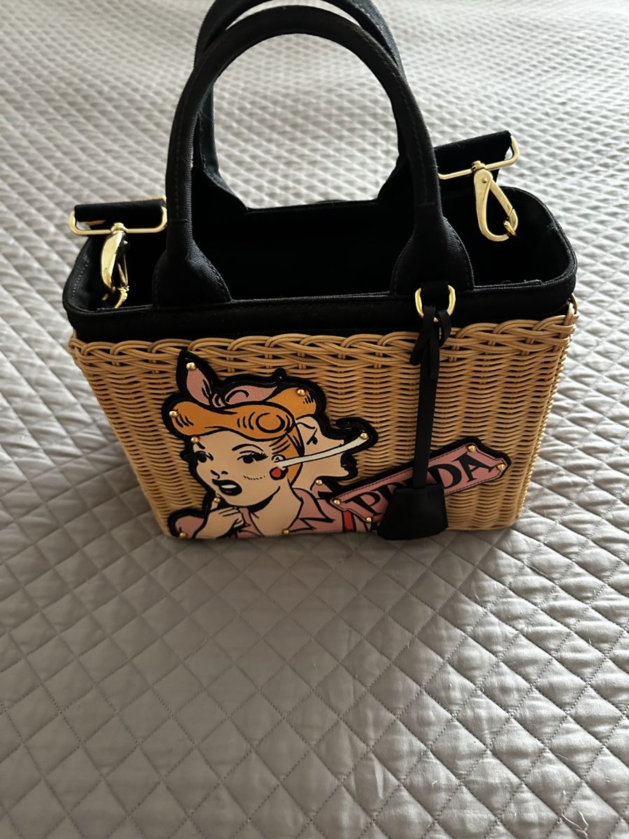 Prada Borse da donna: Prada limited edition – Nuovo (secondo la descrizione) da Sorengo venduto da dis_tfq6 1