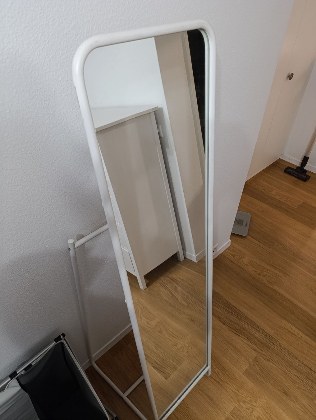 Miroirs: Spiegel mit Hacken – D'occasion à Emmenbrücke par jul_9jzn