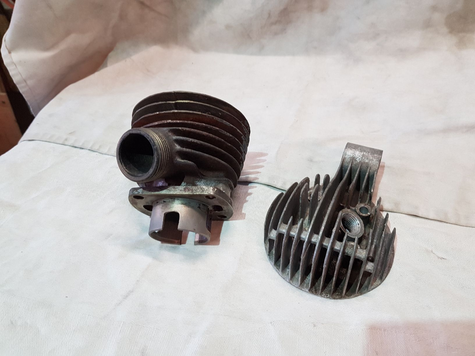Sachs Motori: sachs Zylinder und Kopf – Usato da Ennetbühl venduto da luhei 1
