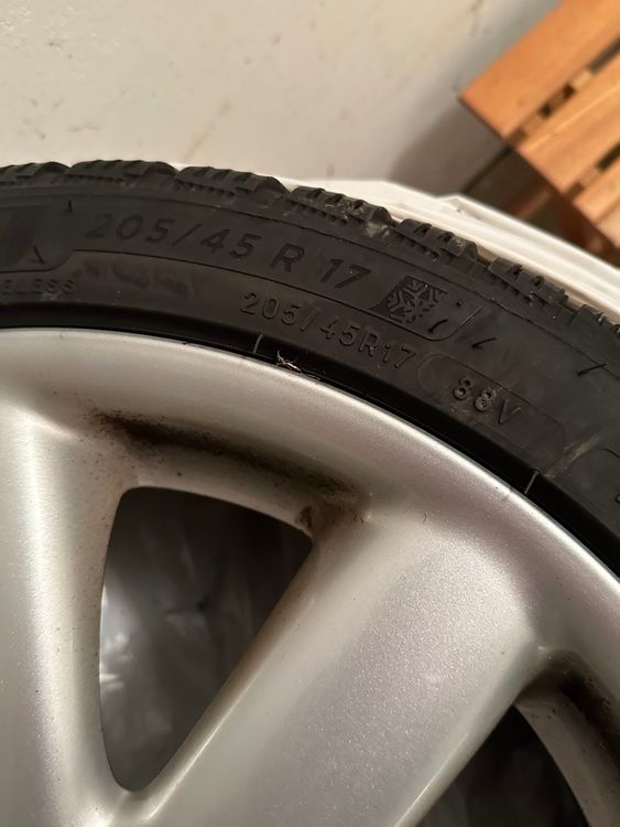 Mini Pneus & Roues: 2 x 4 Roues complètes pour Mini – D'occasion à Leysin par Jamesweb 3