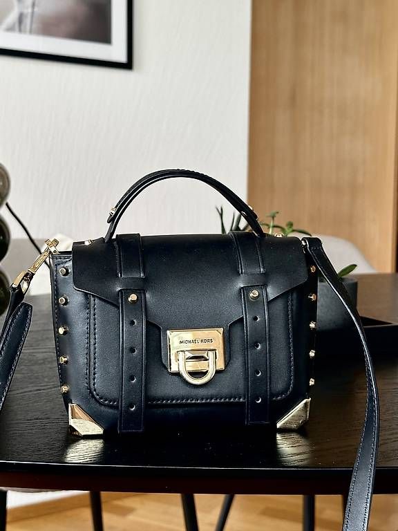 Michael Kors Borse da donna: Michael Kors Manhattan Small Tasche – Usato da Chur venduto da lor_fg65