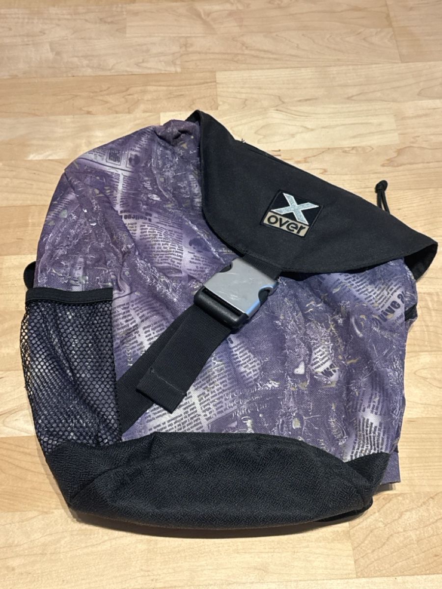 Rucksäcke: X-Over Rucksack, lila – Gebraucht aus Luzern von kuh_6ksp