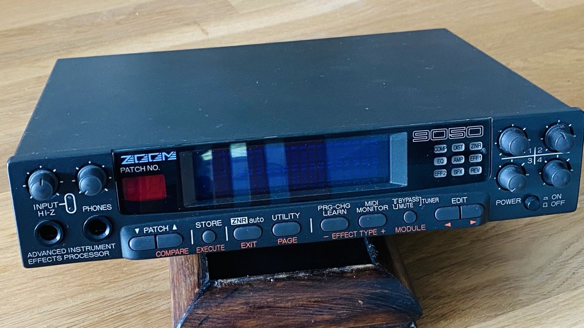 Zoom Strumenti musicali: Zoom 9050 Advanced Instrument Effects Processor – Usato da Uitikon Waldegg venduto da AndersWohoo