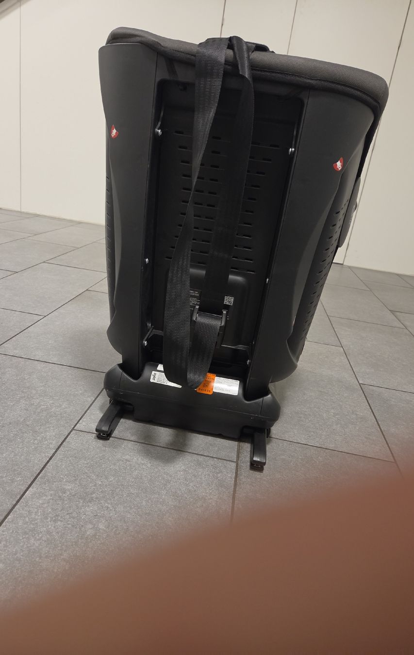 Seggiolini per auto: car child seat – Usato da Glattbrugg venduto da amd.sabaa 2