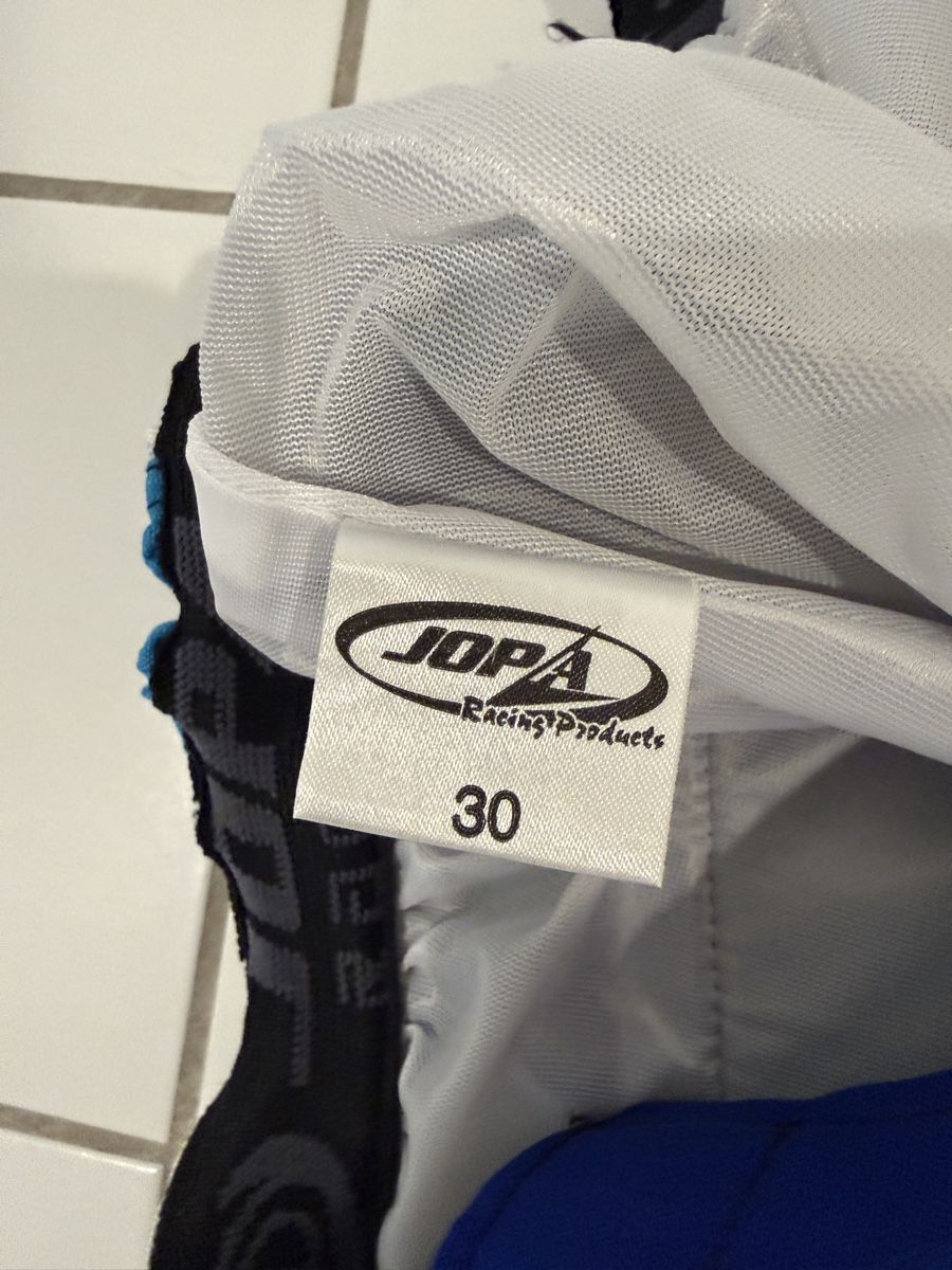Pantaloni: Motorradhosen – Usato da Gunzwil venduto da Tschiggi2004 2