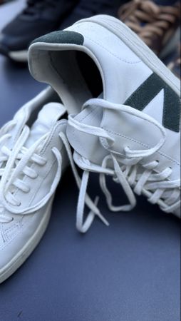Turnschuhe 