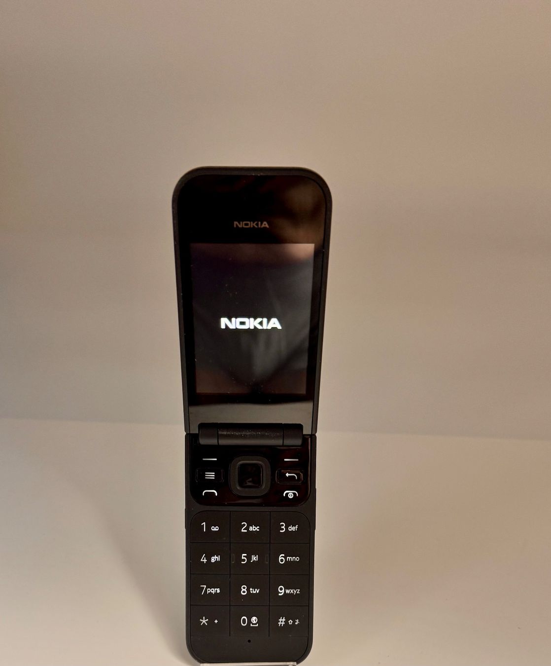 Nokia Portables: Nokia 2720 Flip 4G Dual SIM – D'occasion à Hermetschwil-Staffeln par Mobile2013 7