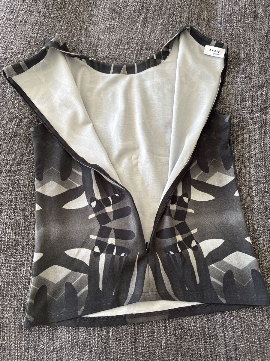 Akris Top: A-K-R-I-S Top Gr. 36 ungetragen – Nuovo e nell'imballaggio originale da Seltisberg venduto da fam_g7bq 1