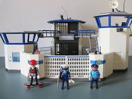 Playmobil Commissariat de police avec prison