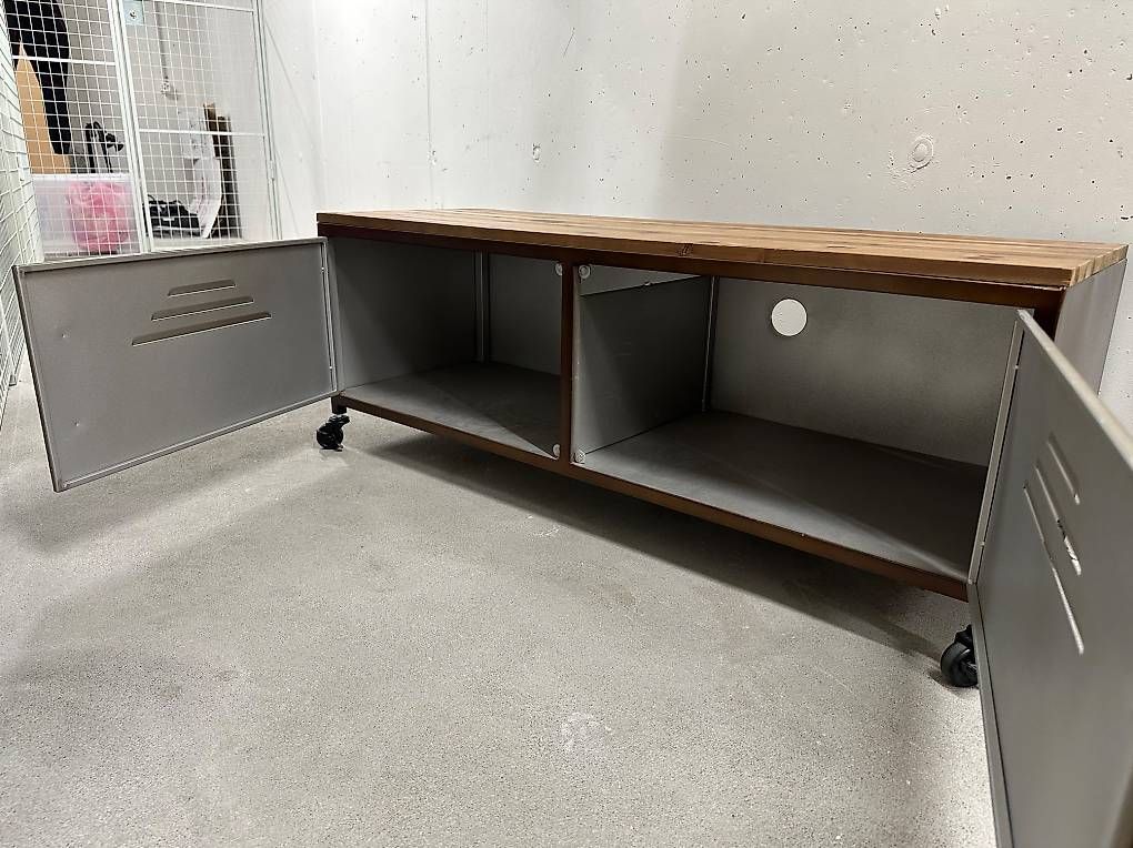 Maisons du monde Mobili TV: TV Möbel Maisons du Monde - Echtholz und Metall – Usato da Freienbach venduto da pas_h6td 1