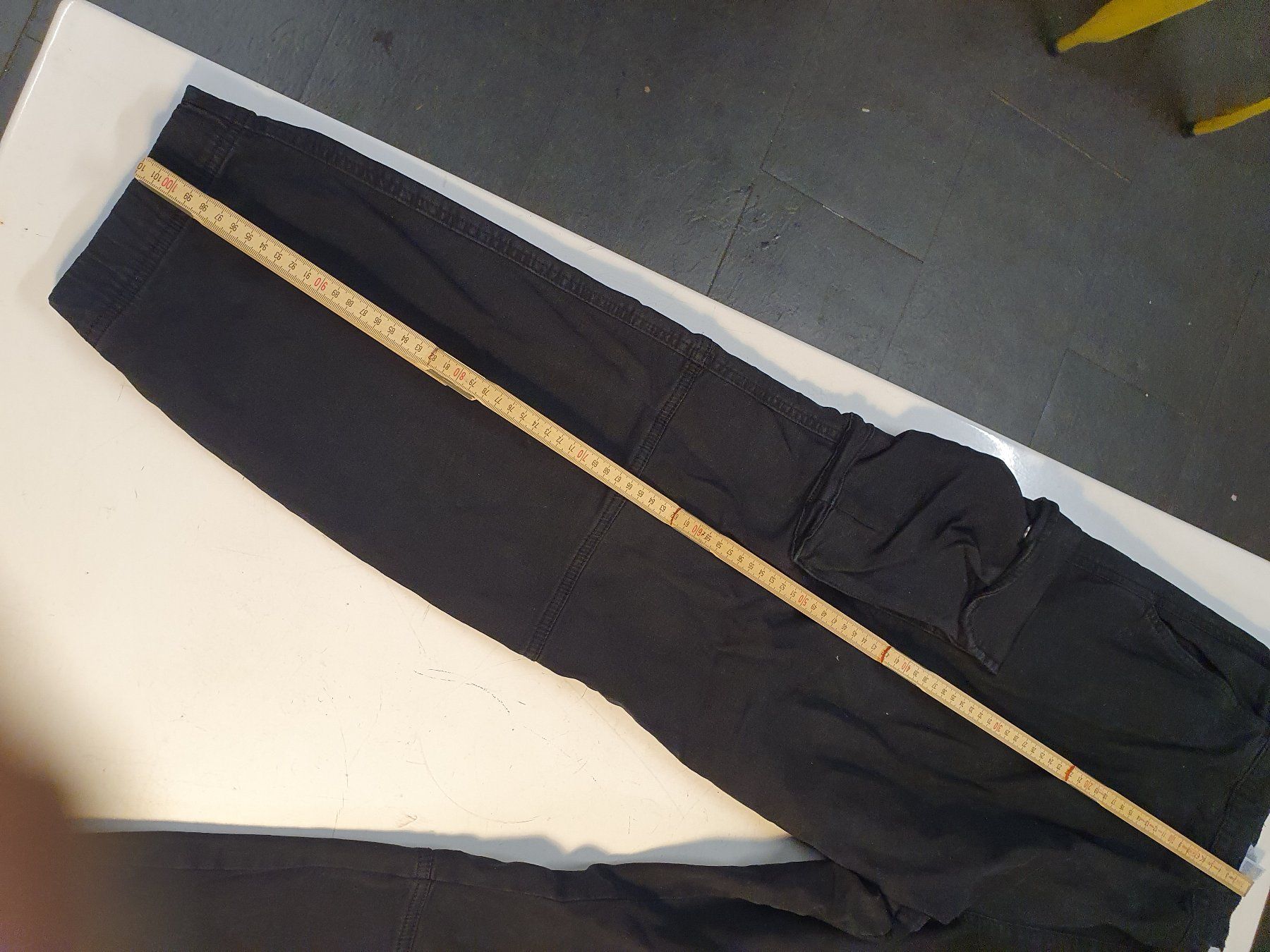 C&A Pantalons: C & A Arbeitshose schwarz grösse XL – D'occasion à Zürich par loosebone 1