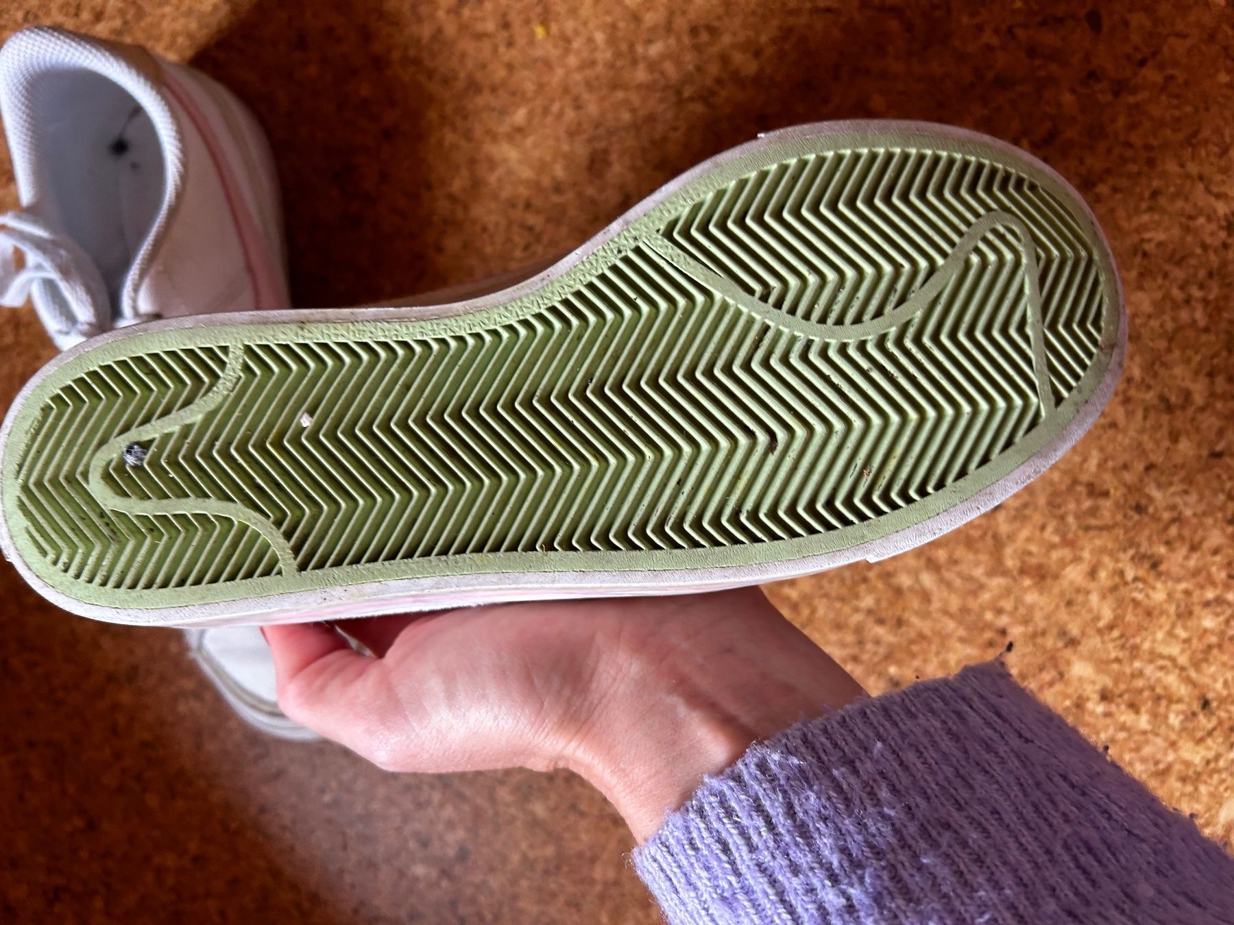 Nike Scarpe per ragazze: Nike Sneakers weiss rosa Mädchen – Usato da Dittingen venduto da Bellevista 3