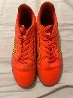 Orangefarbene Fila-Fussballschuhe, grös 37, in gutem Zustand