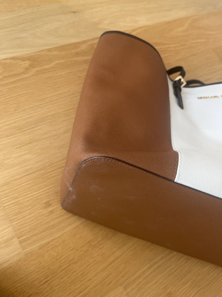 Michael Kors Borse: Michael Kors handbag – Usato da Zürich venduto da nad_7nsh 2