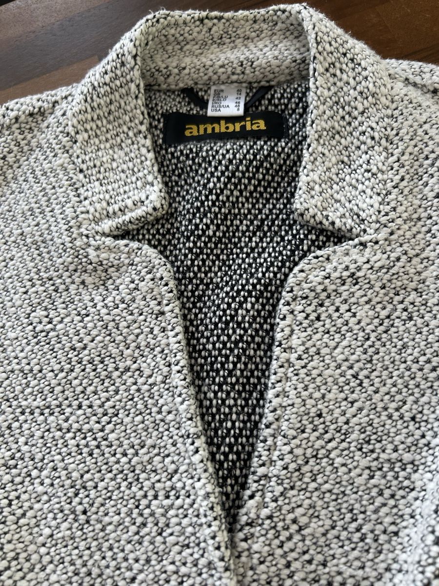 Giacche: AMBRIA Strick Blazer Gr. 40 – Usato da Balsthal venduto da LaLiLu77 1