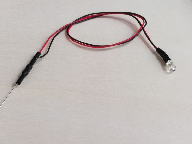 Componenti elettronici: LED warmweiss 3mm, randlos, verkabelt – Nuovo (secondo la descrizione) da Luzern venduto da Salefactory 1