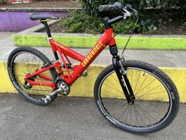 Cannondale Super V400 Fullsuspension Velo 26 Zoll Top Zustan