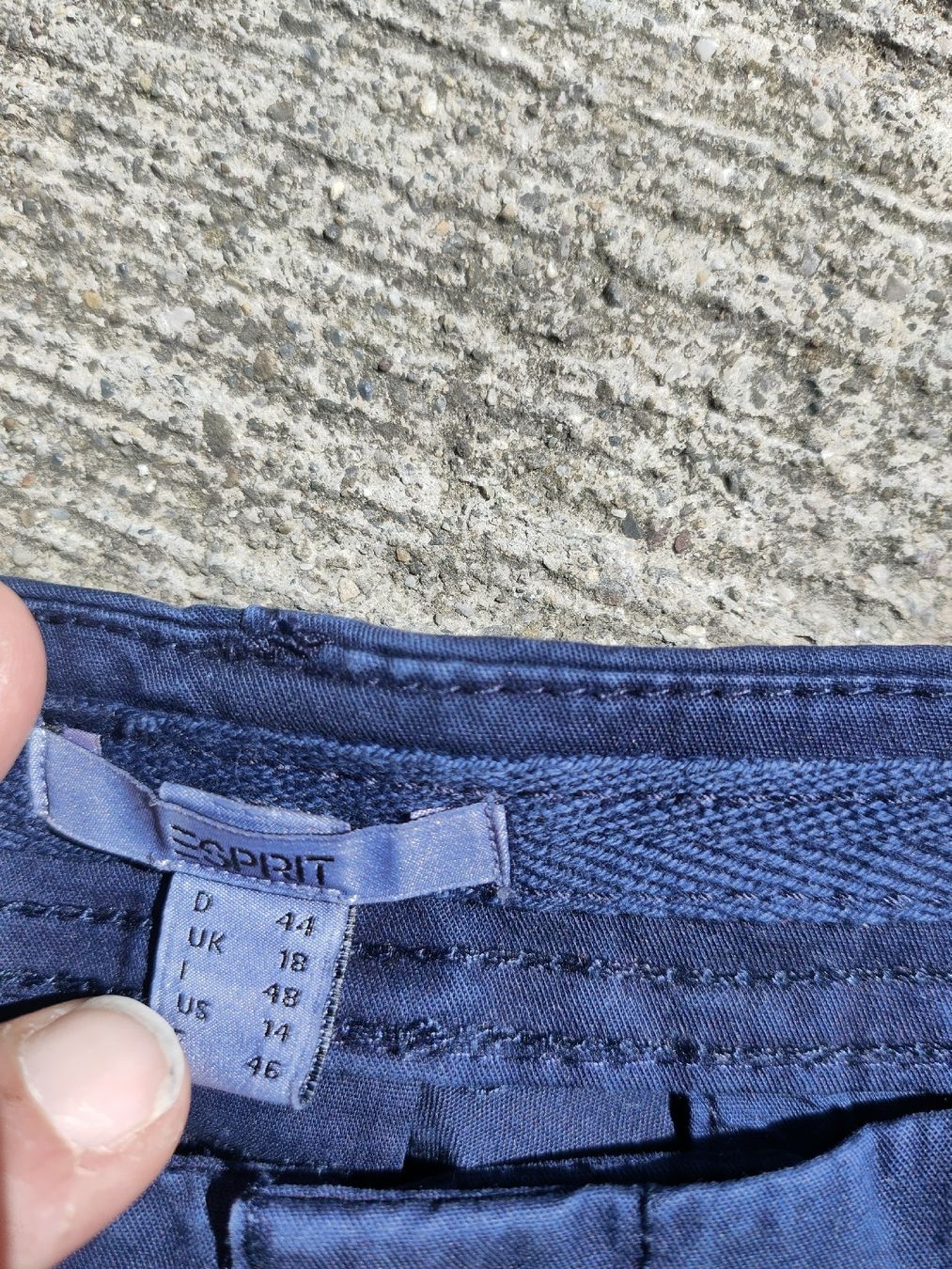 Esprit Pantaloni: Esprit Chino-Shorts Gr. 44 – Usato da Horgen venduto da Lulusa 1