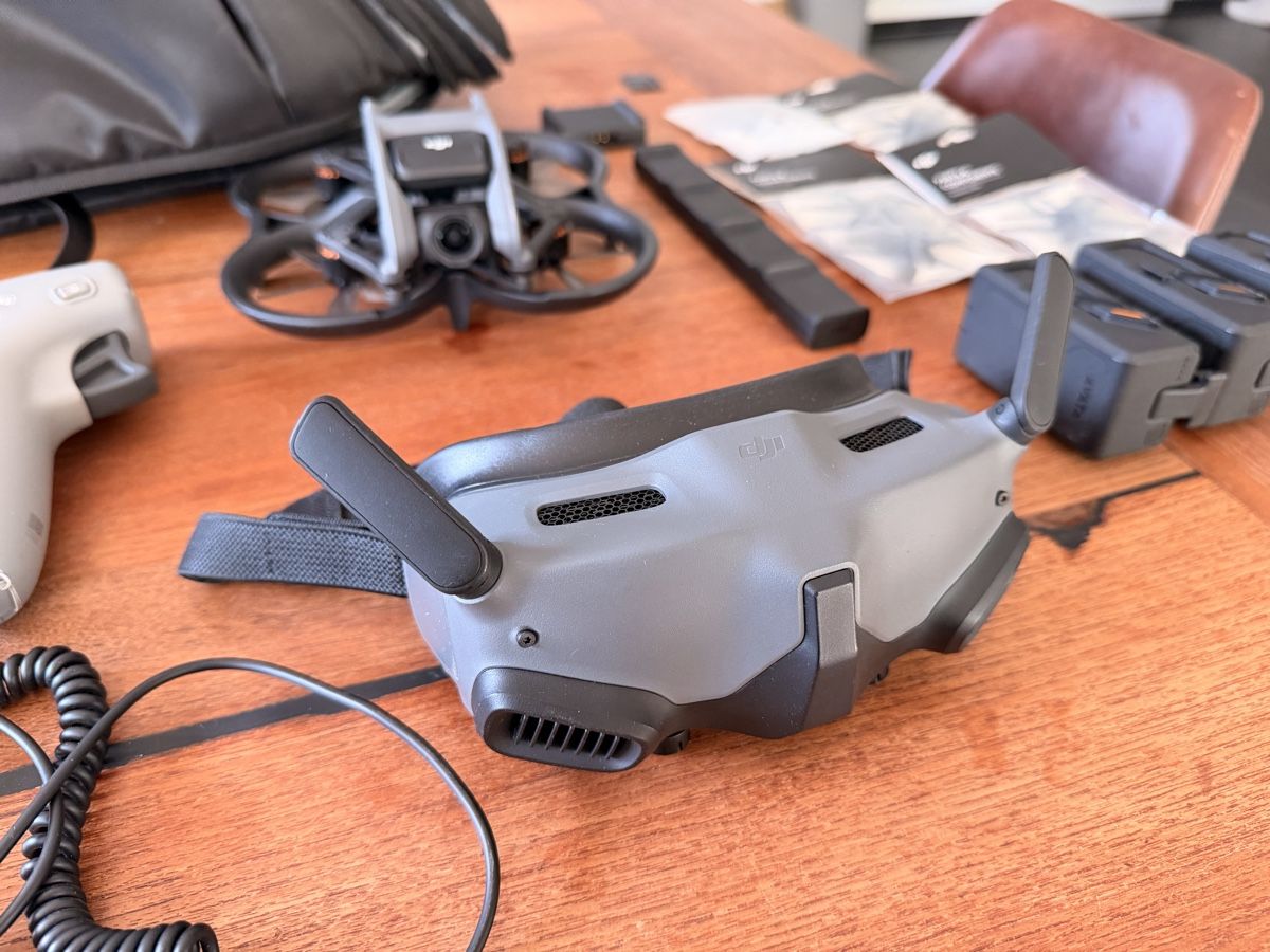 DJI Modellismo RC: DJI Avata Fly More Set mit DJI Goggles 2 & Backpack – Usato da Freienbach venduto da ega1982 2