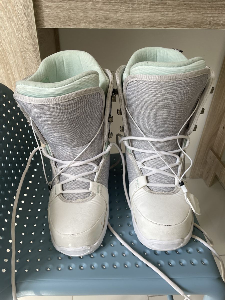 Decathlon Scarpe da uomo: Snowboarding boots – Usato da Basel venduto da dom_5kqm 2