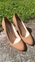 Escarpins beige Prada
