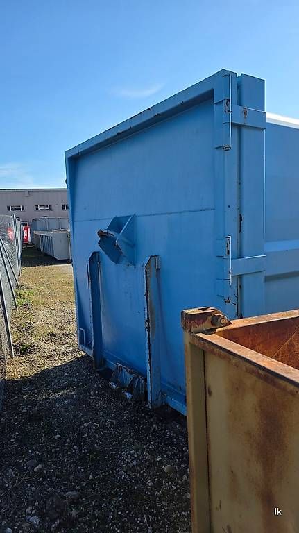 Contenitori edile: Presscontainer für Abfall  -  PC 300 mit Hub-Kippvorrichtung – Usato da Weggis venduto da Lukas1983 1