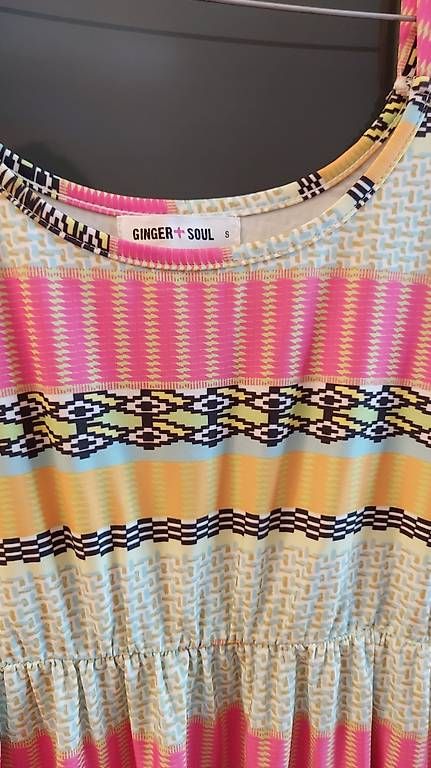 Lotti di vestiti: Sommer Kleider – Usato da Nürensdorf venduto da conceicao74 2