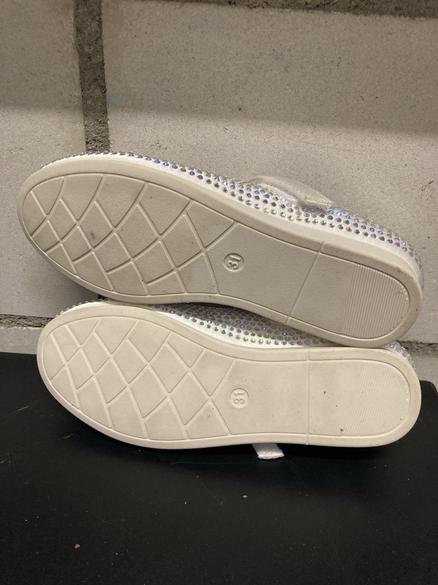 Schuhe für Mädchen: Festliche Mädchen Schuhe – Neu (gemäss Beschreibung) aus Röschenz von rah_8hkj 2