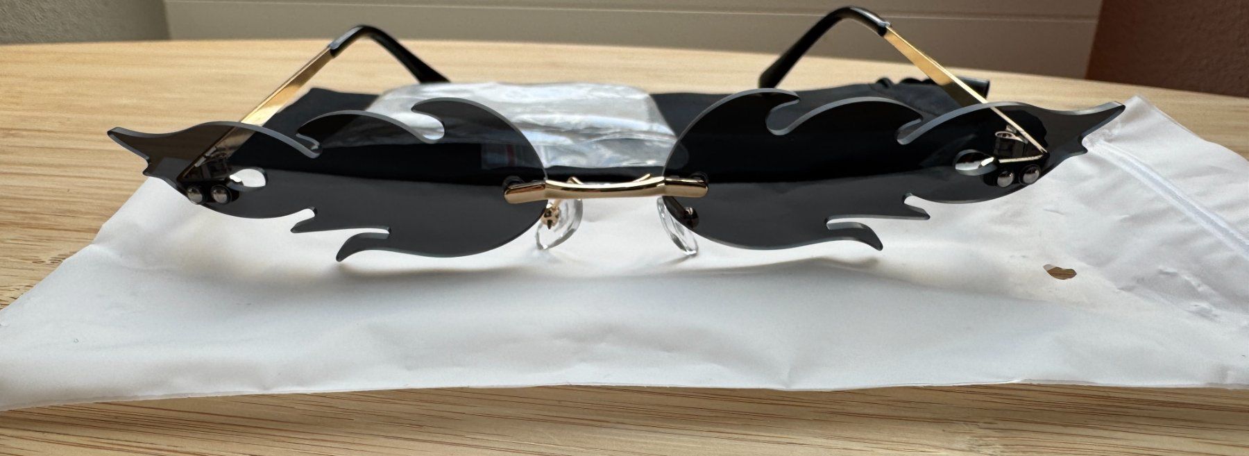 Brillen & Gläser: Candy Flame Brille, Gadget, Meme Glasses, Schwarz, Black – Neu und originalverpackt aus Winterthur von YaV 2