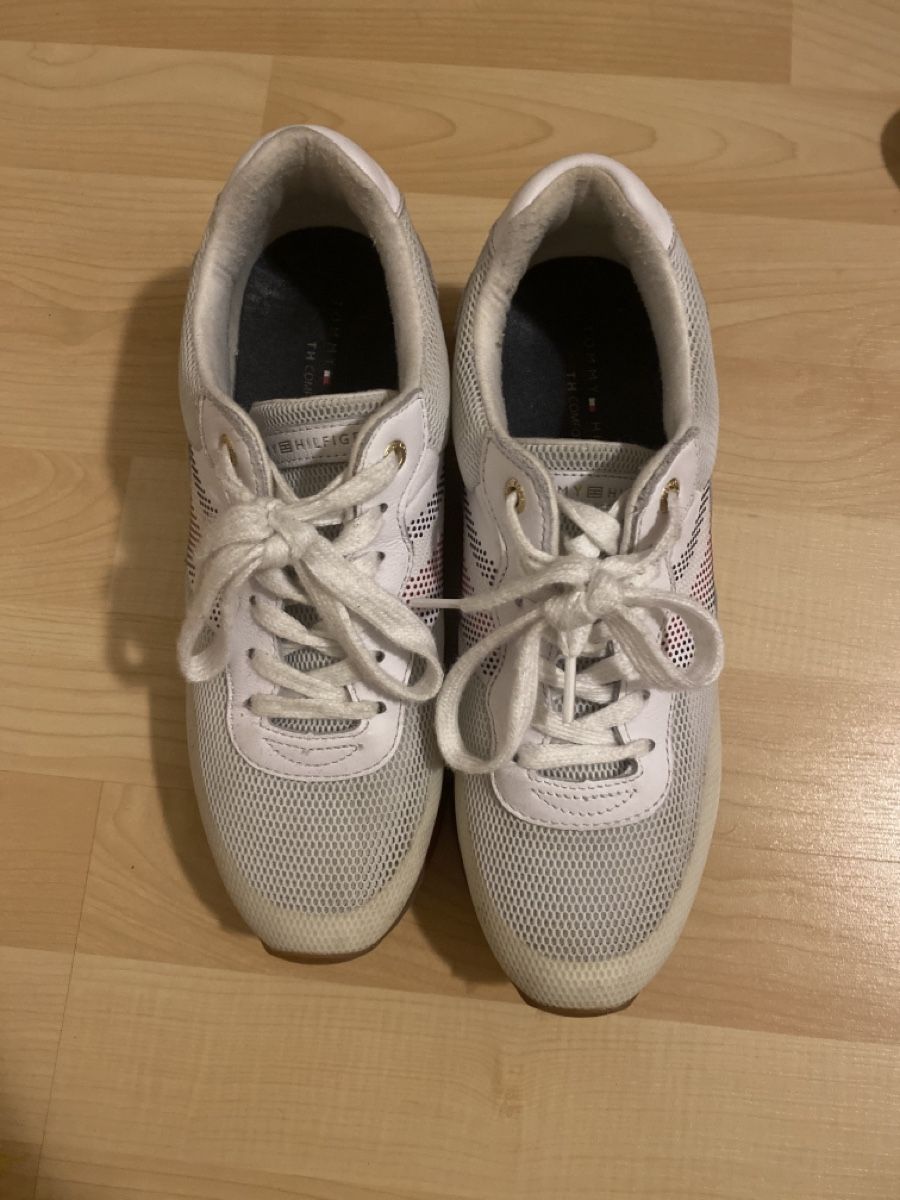 Tommy Hilfiger Damenschuhe: Tommy Hilfiger Schuhe – Gebraucht aus St. Gallen von sabrina_19 2