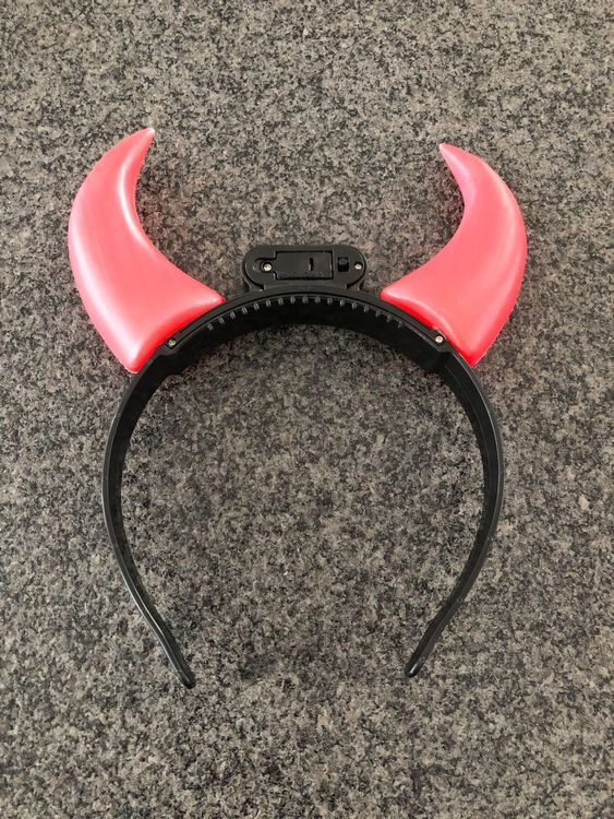 Teufelshörner – AC/DC (Gebraucht) in Nottwil für CHF 5 – mit Lieferung ...