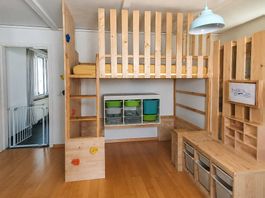 Hochbett mit selbstgemachter Kletterwand