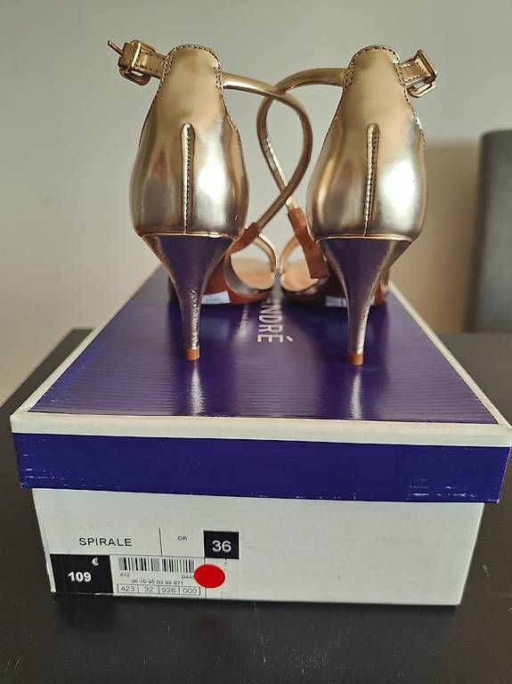 Damenschuhe: Sandales André "Spirale" dorées  Neuves  Taille 36 – Neu und originalverpackt aus Genève von sop_kbp2 2