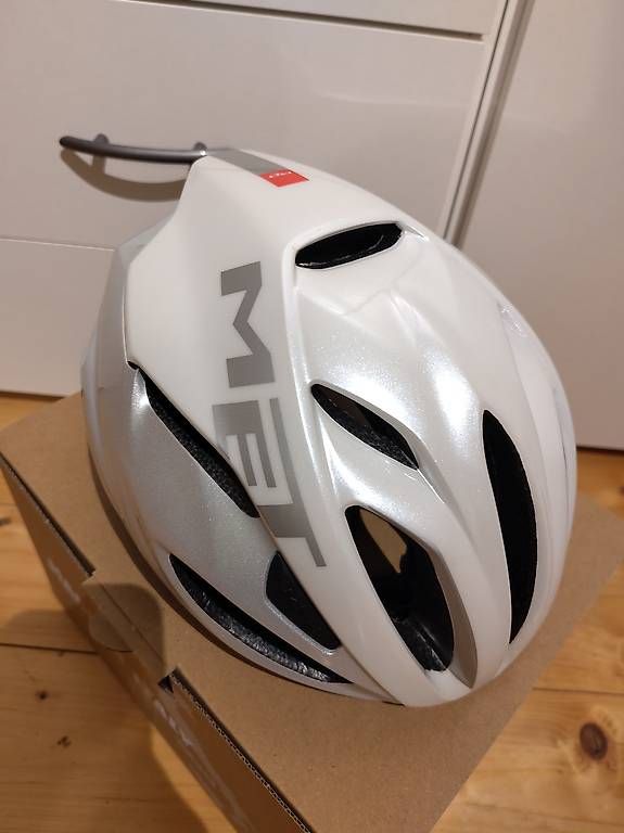 Caschi: Radhelm MET Rivale Grösse M – Usato da Mels venduto da alpinist.