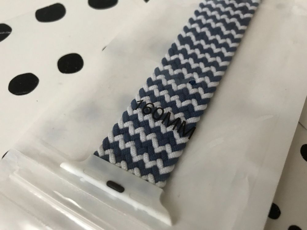 Apple Bracciali & Braccialetti: FOR APPLE WATCH - BRACELET ARMBAND FOR 44/42 MM - NEW !!! – Nuovo e nell'imballaggio originale da Epalinges venduto da dream-watch 1