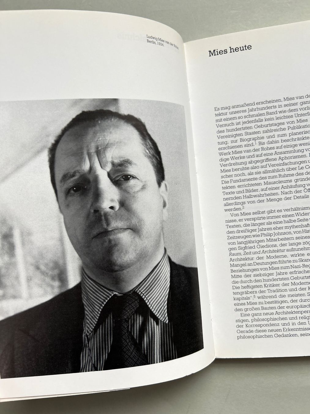 Bücher: Architekturbuch: Mies van der Rohe – Gebraucht aus Zürich von Coffeetable88 1