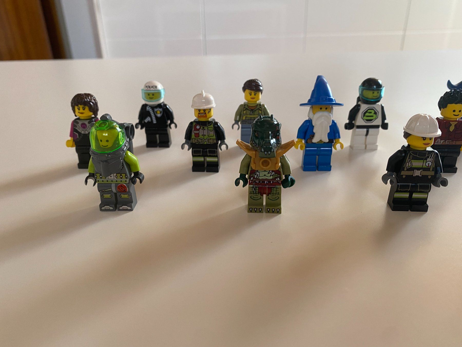 Lego Giocattoli: LEGO - 16 - VERSCHIEDENE - FIGUREN – Usato da Gelterkinden venduto da ajdt4 1