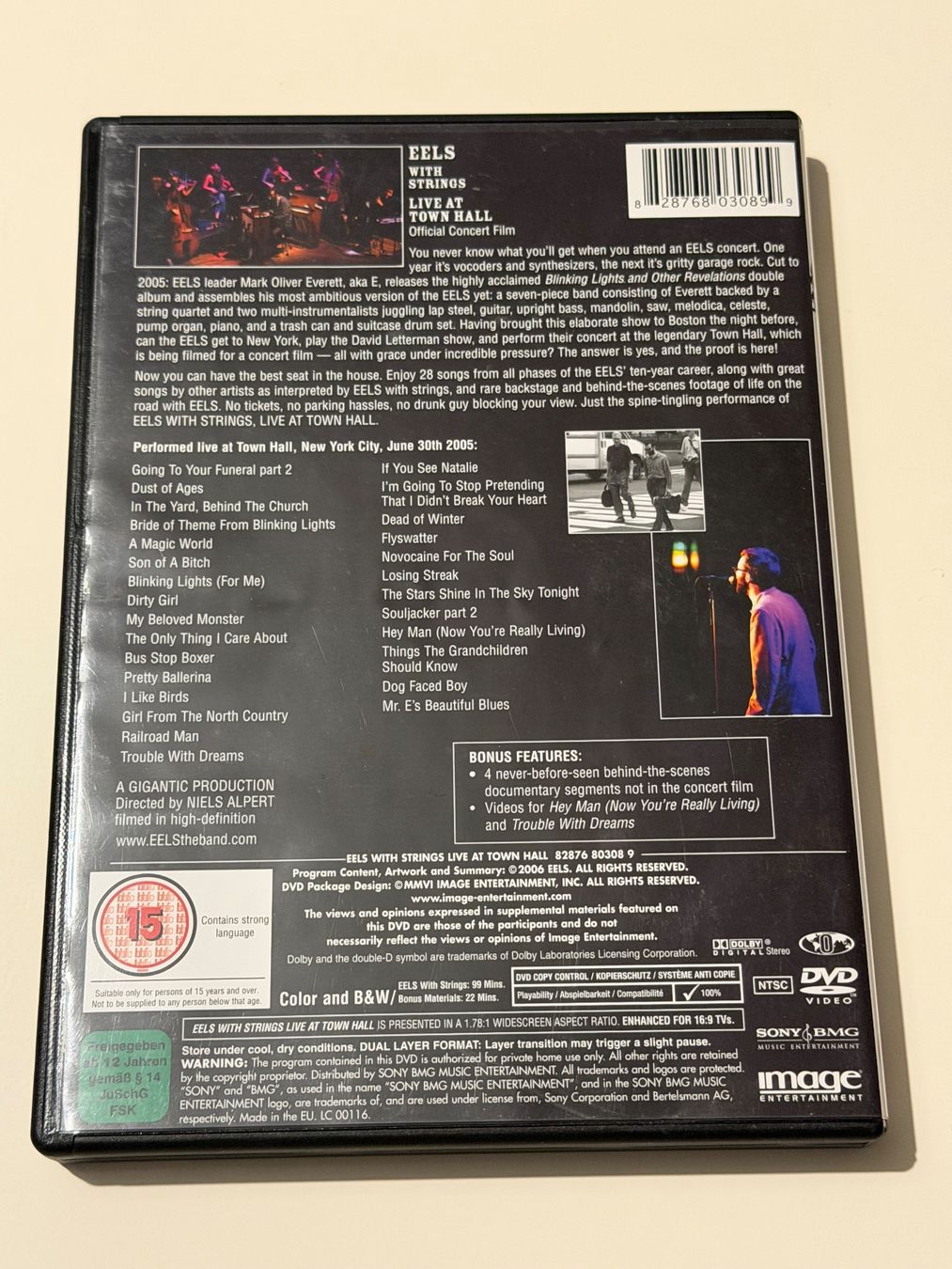 Tutti i DVDs: Eels With Strings Live at Town Hall, DVD – Usato da Altstätten SG venduto da sheamus 1