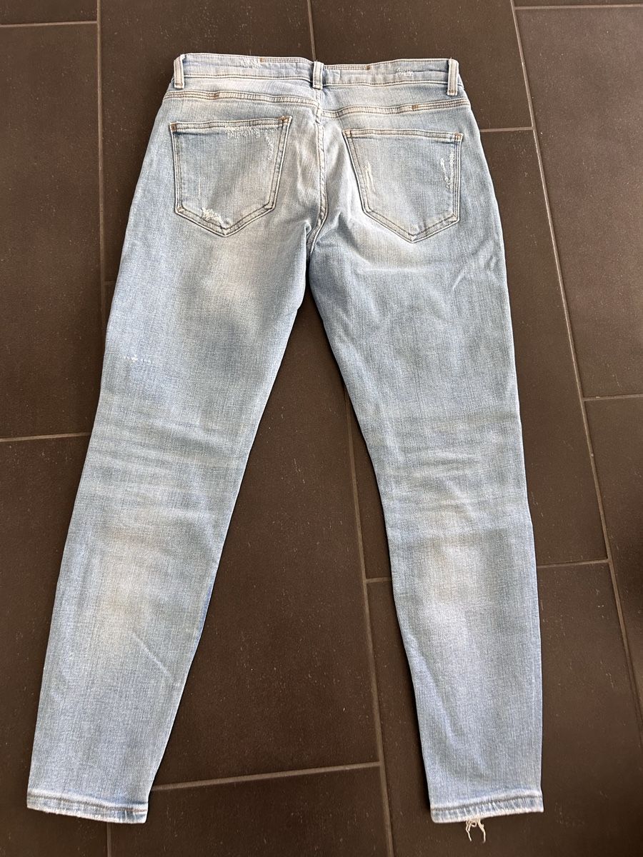 Zara Jeans: Jeans von Zara, Grösse 42, hellblau – Usato da Erlinsbach SO venduto da hallon480 1