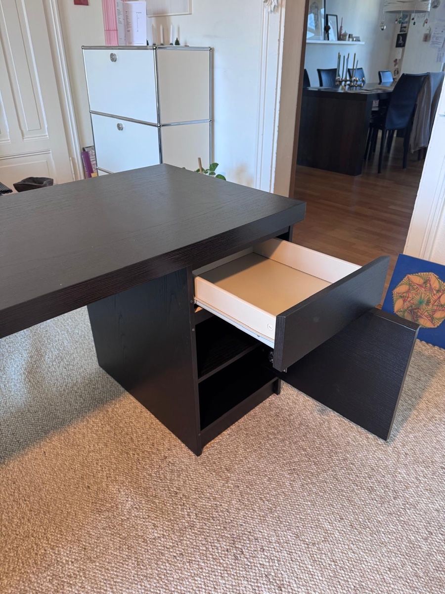 Scrivanie: Pult, Schreibtisch Ikea Model Malm – Usato da Luzern venduto da Willimaus 5