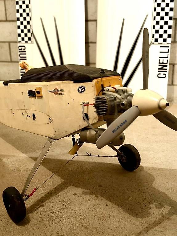 Kit di modellismo & Modellini statici: Modellflugzeug - Eigenbau - Flying Barbie – Usato da Wil SG venduto da JoRaHa