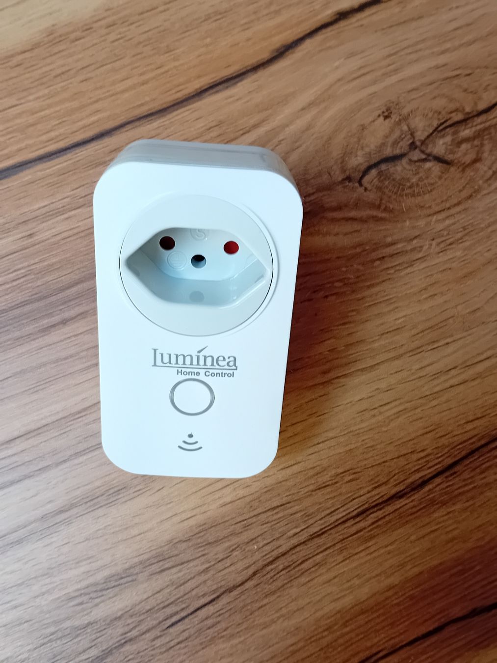 Unità & Adattatore: Luminea Home Control Steckdose CH 2820-675 – Usato da Hunzenschwil venduto da Bangeli