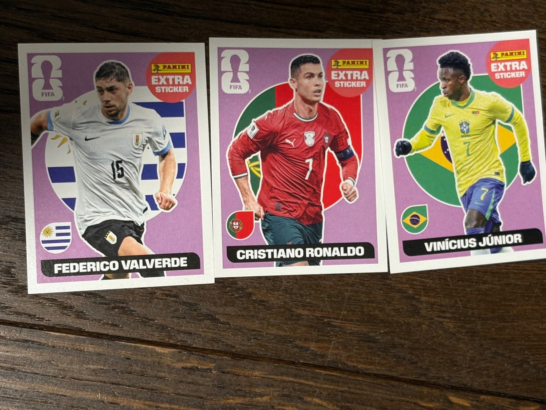 Panini Cartes à collectionner: 3 extra stickers regular – Neuf (Voir description) à St-Sulpice VD par dxf_rny9