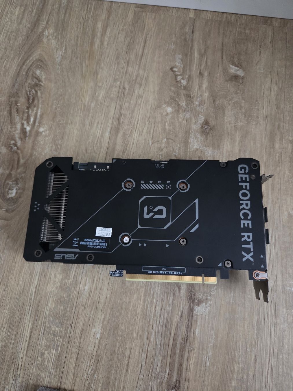 Asus Schede grafiche: ASUS rtx 4070 dual – Usato da Löhningen venduto da dje_j6lc 1