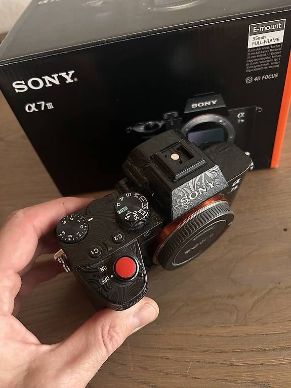 Sony Fotocamera: Sony A7III Vollformat Systemkamera – Usato da Innertkirchen venduto da Rockshox5 2